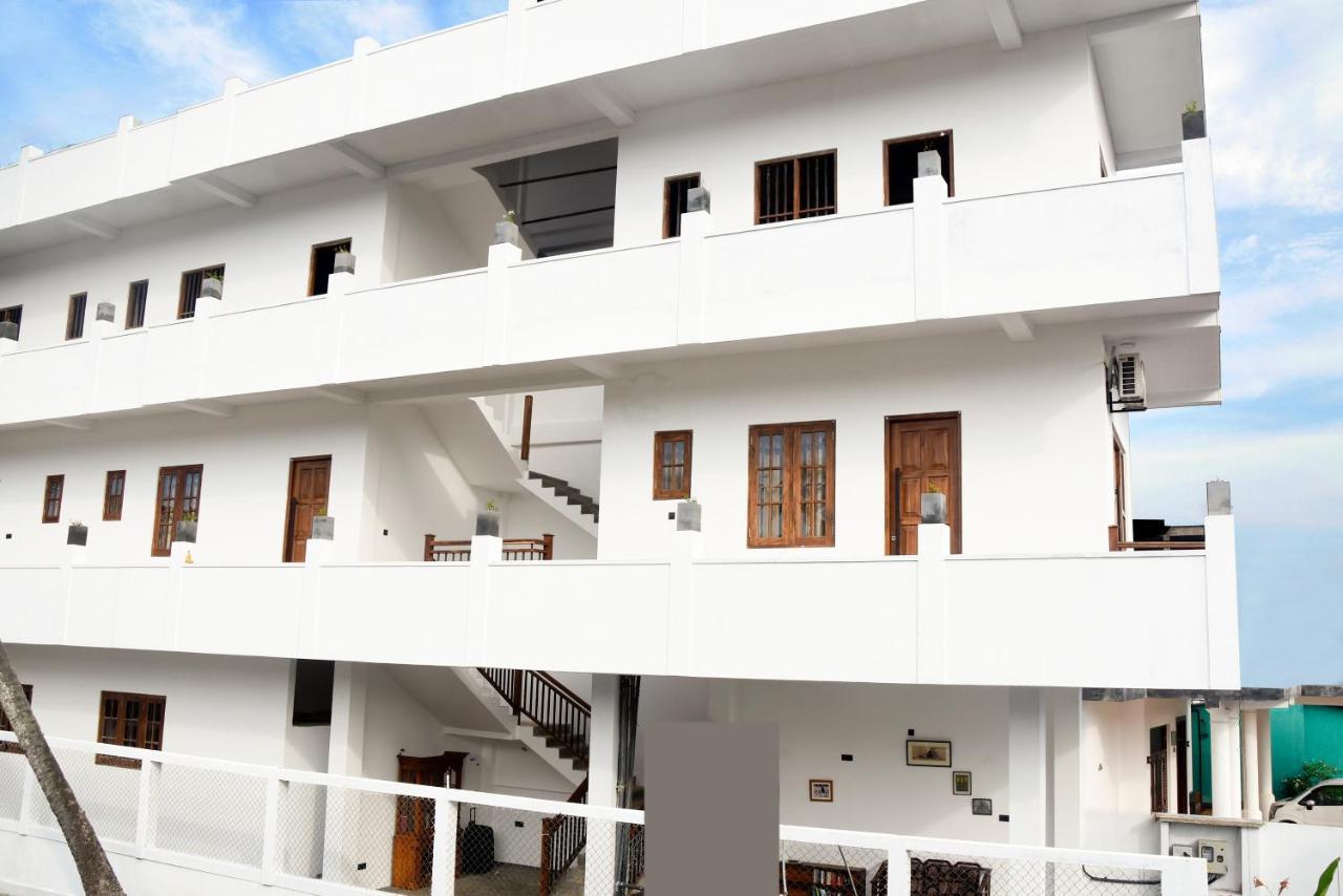 Kavin Beach Hotel ฮิกคาดูวา ภายนอก รูปภาพ