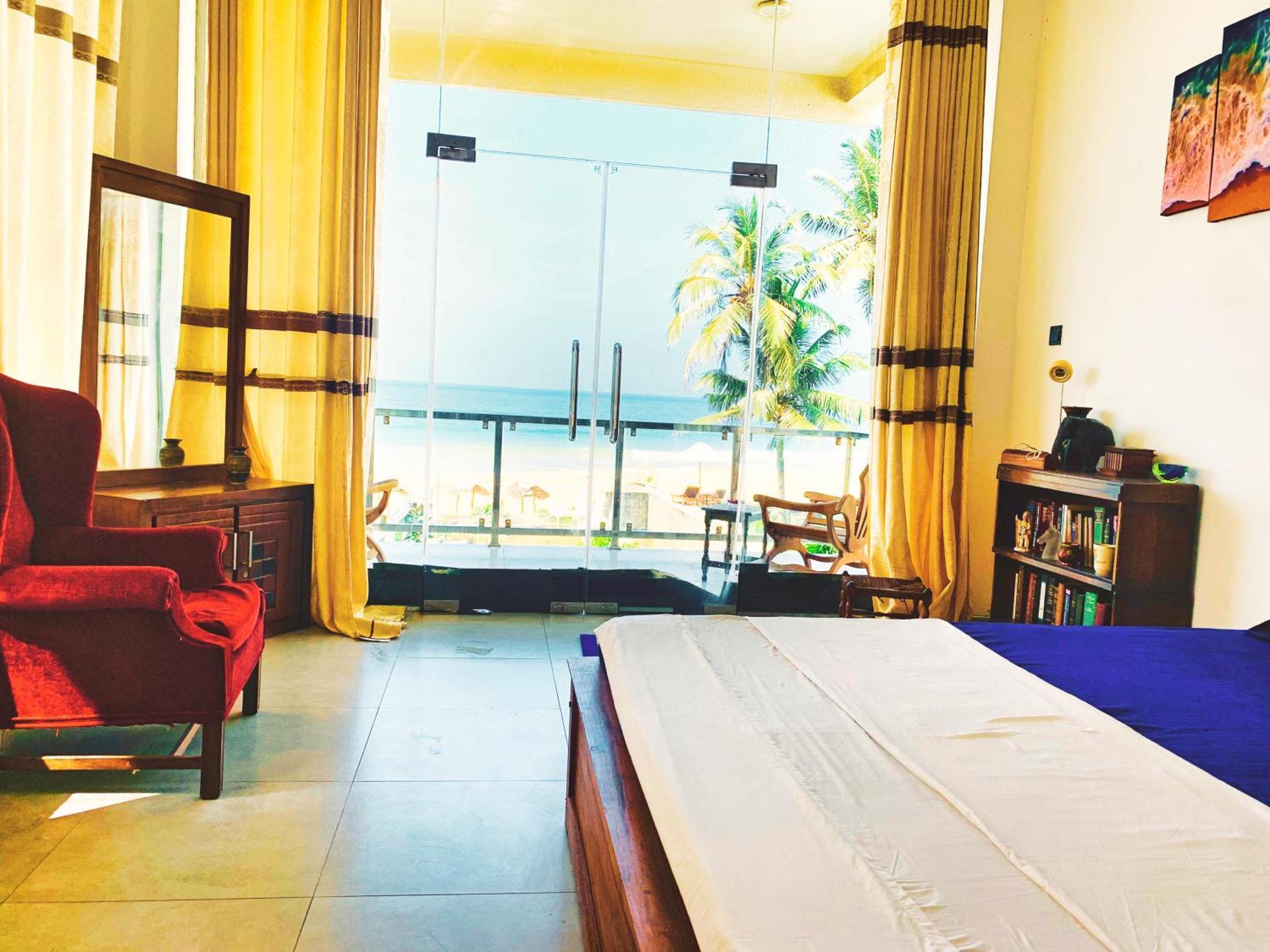 Kavin Beach Hotel ฮิกคาดูวา ภายนอก รูปภาพ